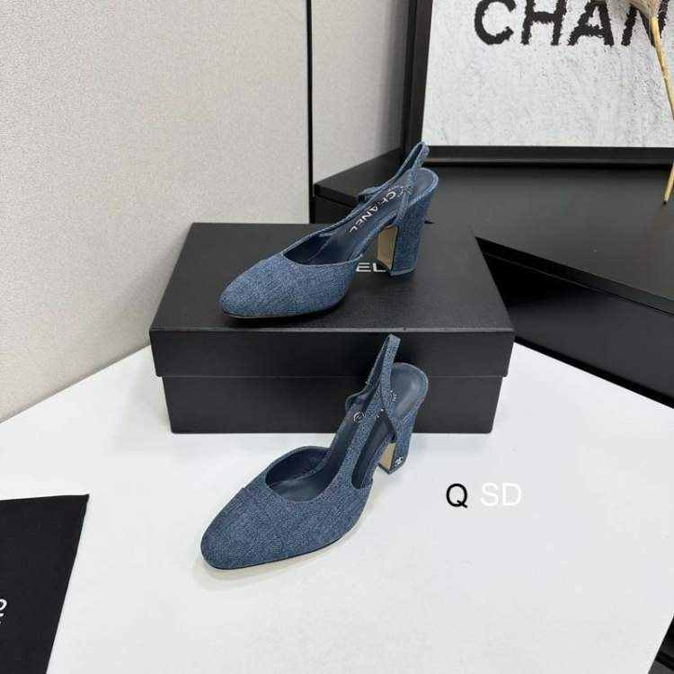 Picture of Chanel Shoes _SKUChanealsz35-40SD04382787